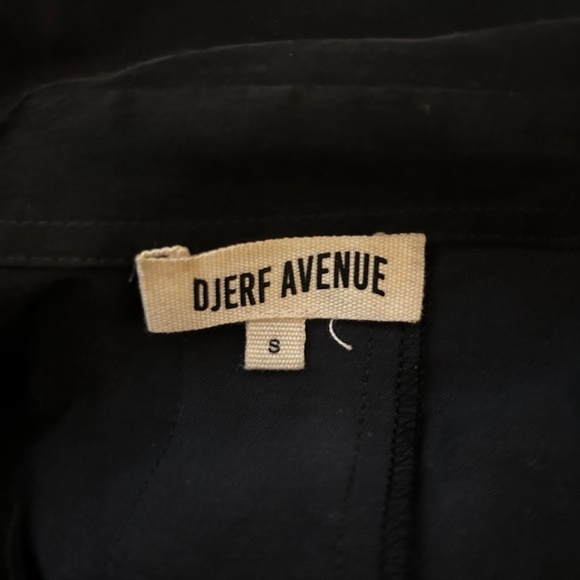 Djerf Avenue Ash Black On The Go Shirt - Picture 5 of 5